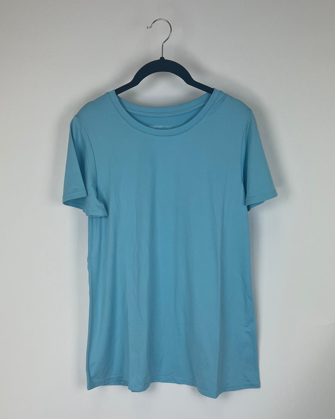 Light Blue Short Sleeve T-Shirt - Size 4/6 and 6/8