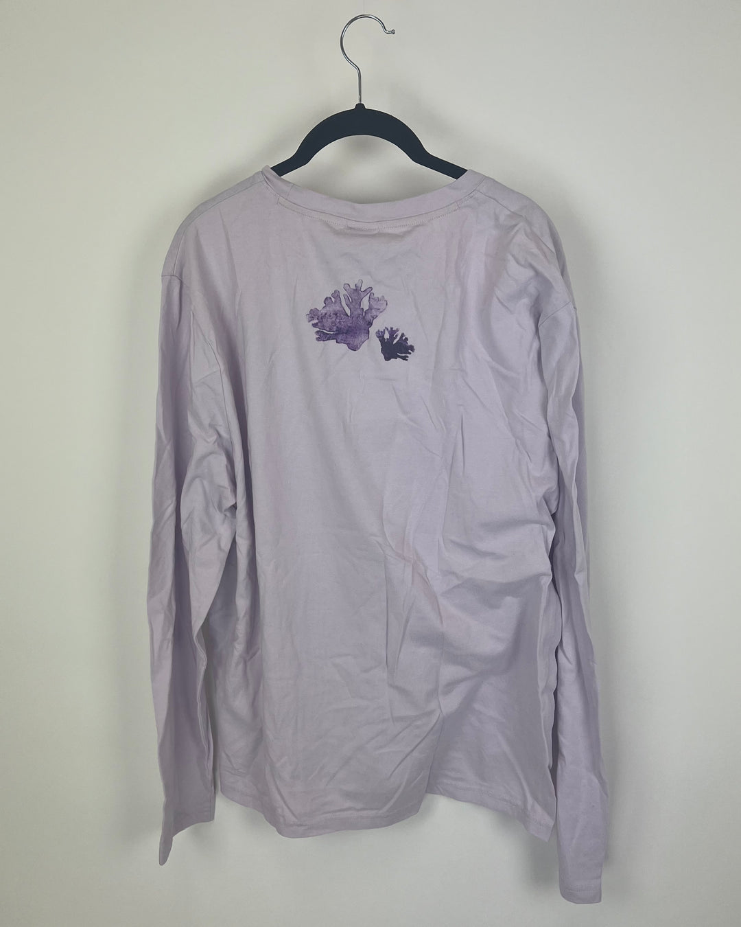 MENS Lavender Long Sleeve Shirt With Coral Design - Medium