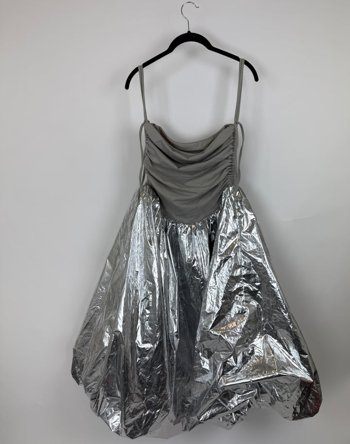 Amylynn Silver Puff Dress - Medium