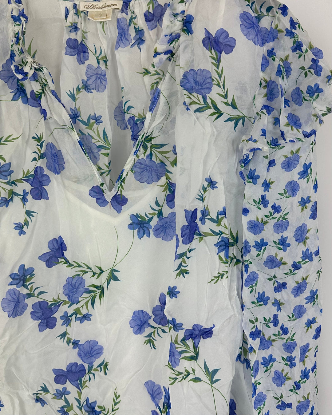 White and Blue Floral Patterned Blouse - Small