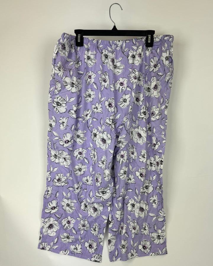 Purple Floral Cropped Pajama Pants - Size 1X