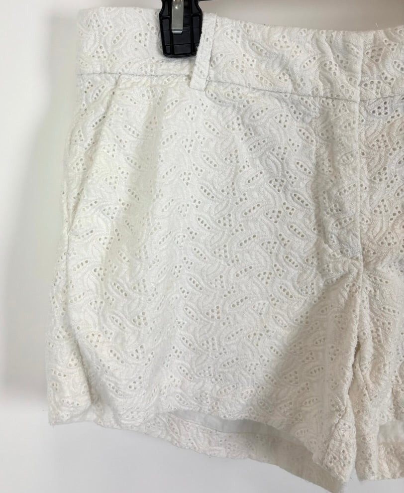 Ann Taylor White Shorts - Size 6