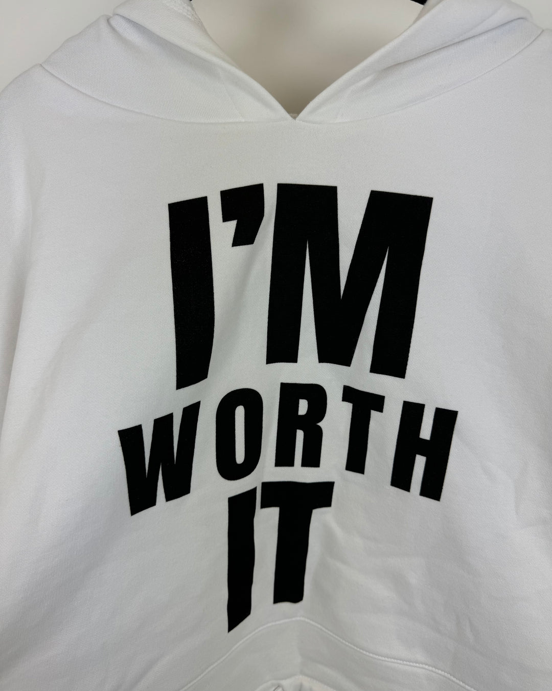 White "I'm Worth It" Sweatshirt - Size 6/8