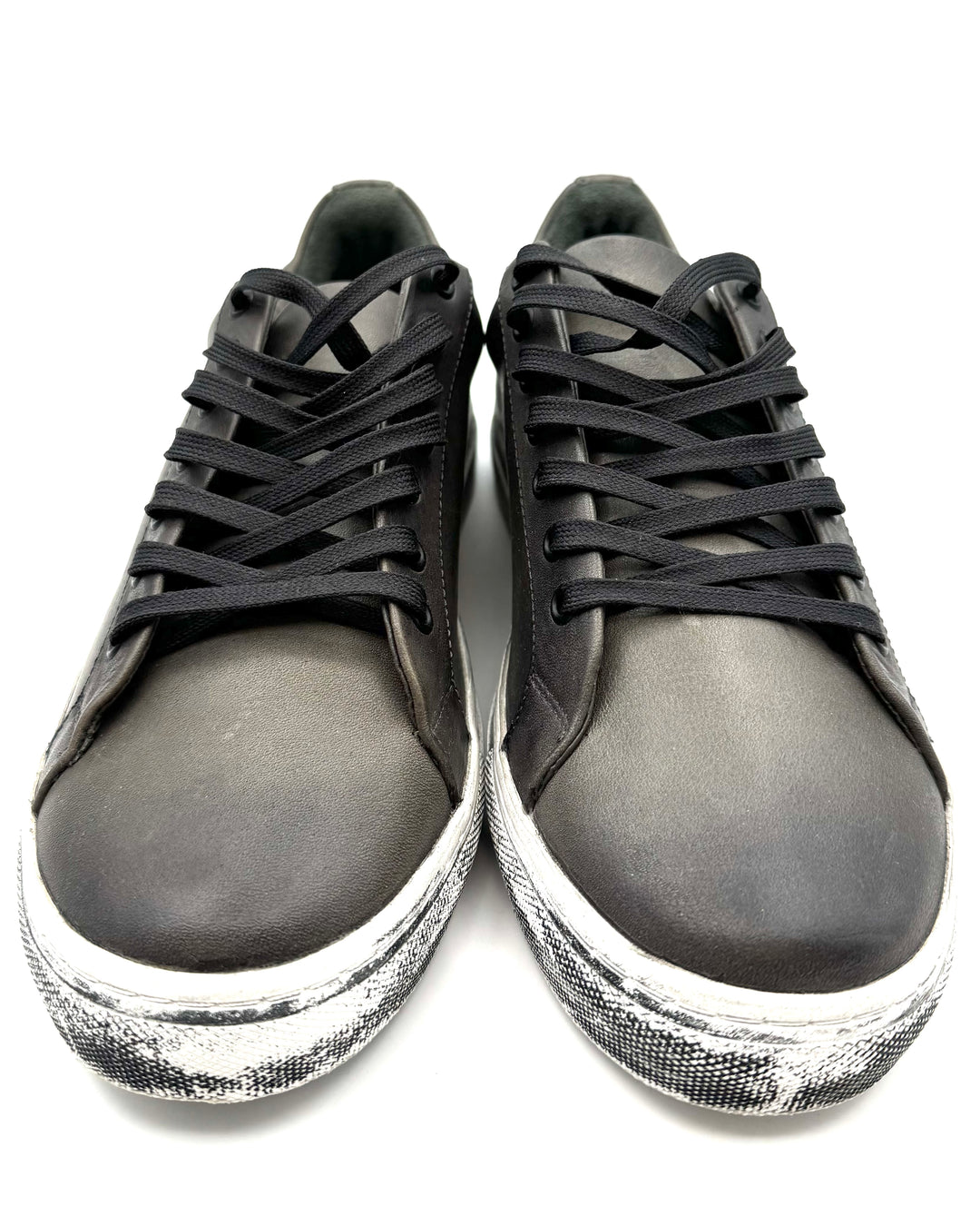 MENS Distressed Grey Leather Sneakers - Size 9