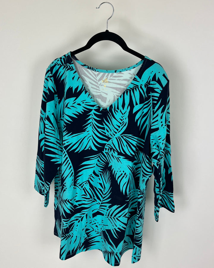 Turquoise Leaf V-Neck Blouse - Size 10/12