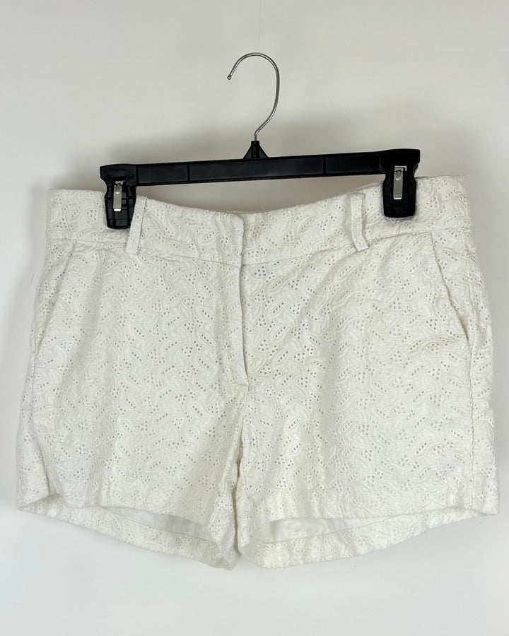 Ann Taylor White Shorts - Size 6