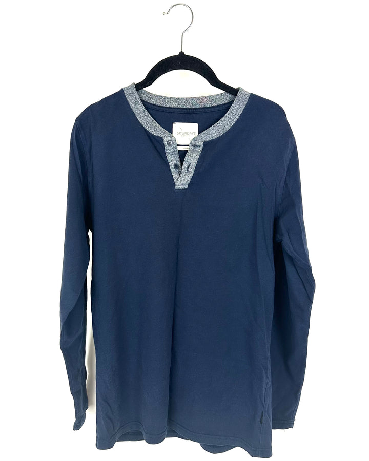 MENS Saturday Navy Top - Medium