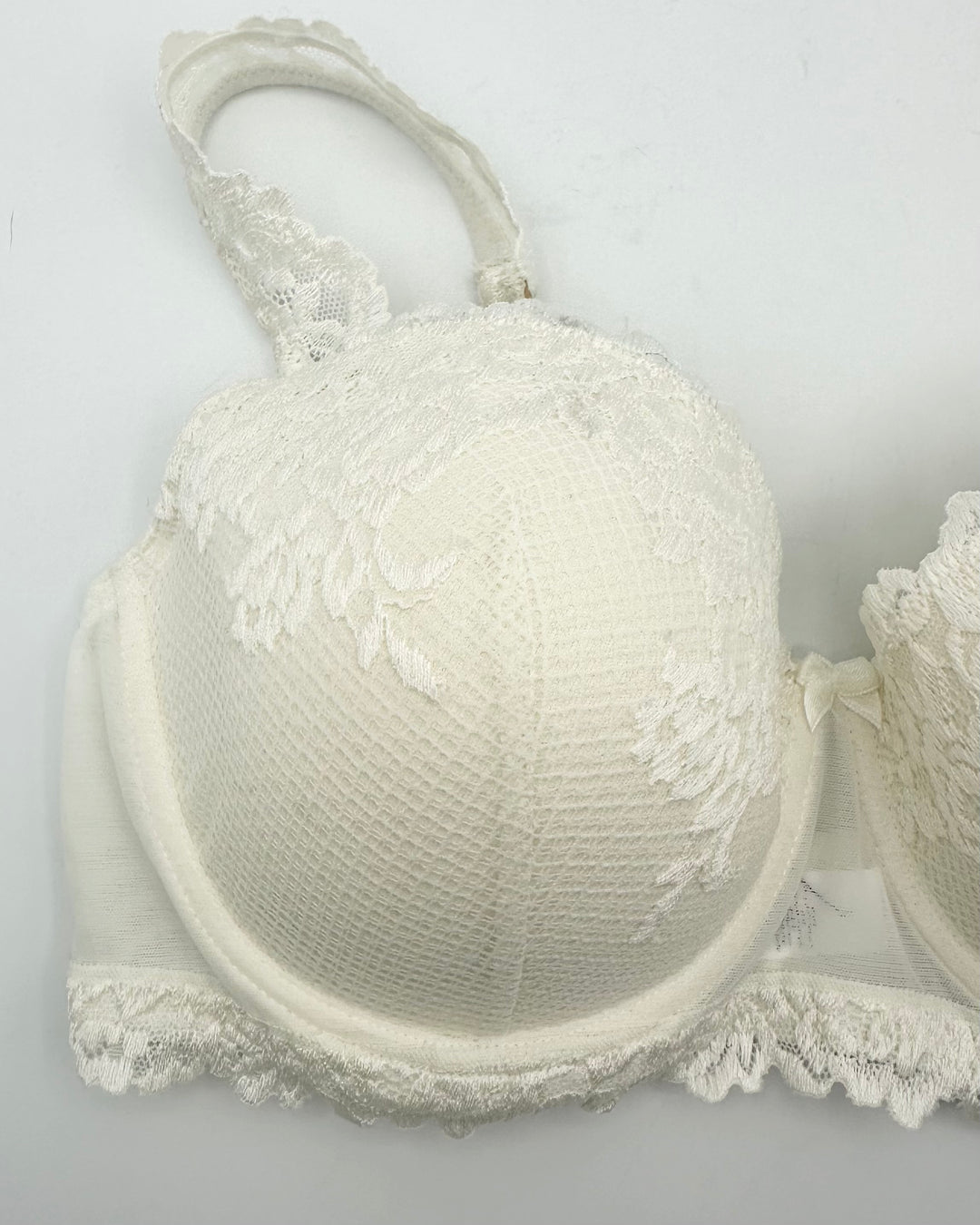 Intimissimi Off White Bra - 34D