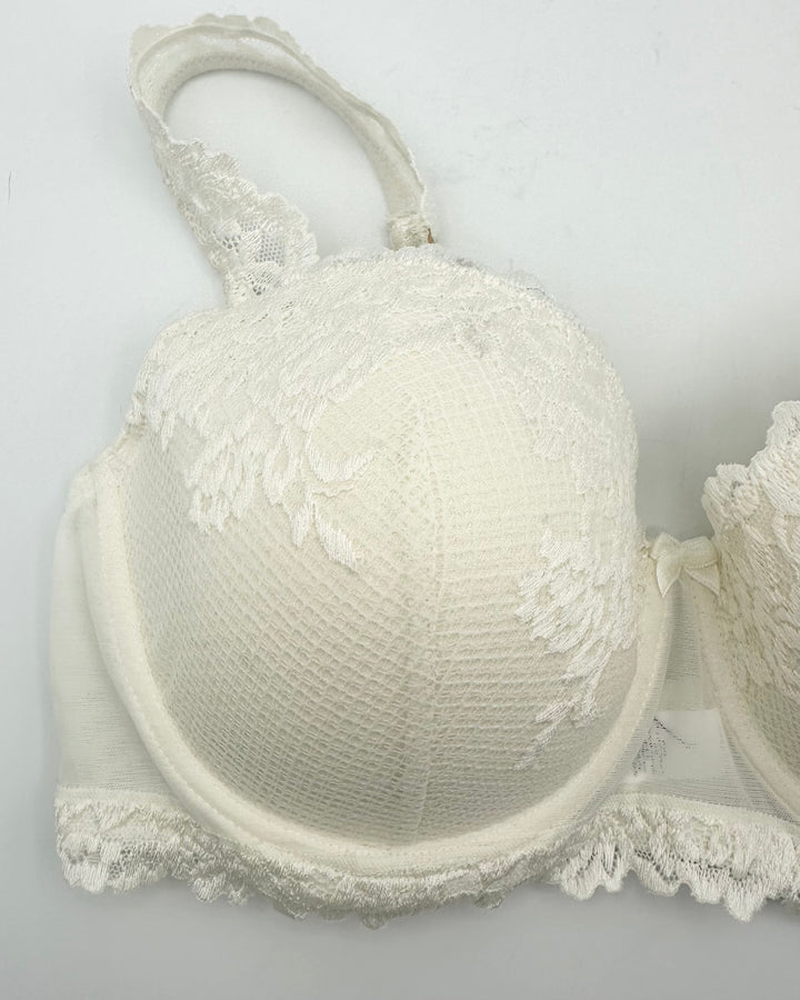 Intimissimi Off White Bra - 34D