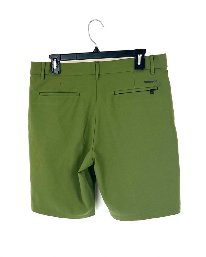 MENS Olive Green Golf Shorts - Size 32 Waist - 7" and 9" Inseam