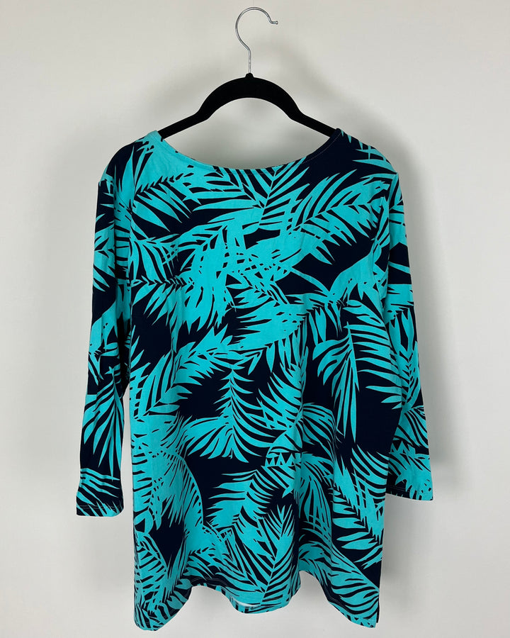 Turquoise Leaf V-Neck Blouse - Size 10/12