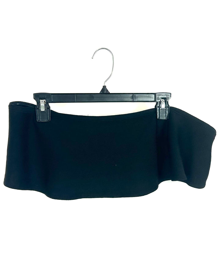 PrettyLittleThings Black Crop Top - Size 6