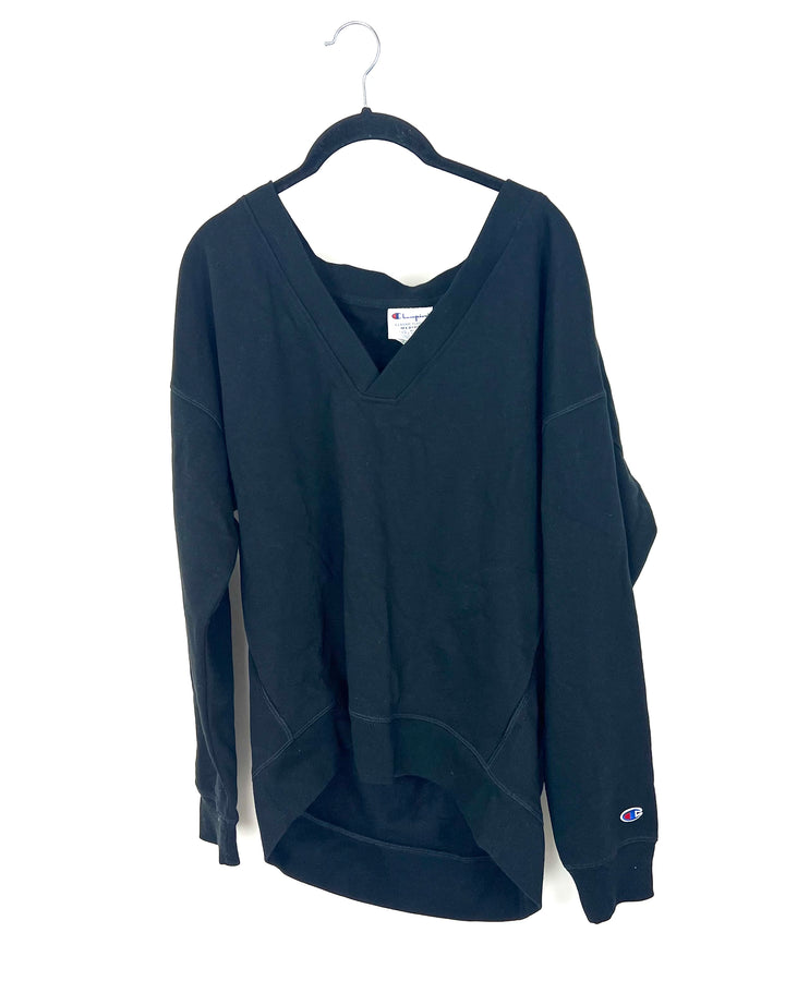 Black V-Neck Fleece Sweatshirt - Medium