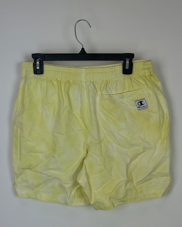 MENS Yellow and White Tie Dye Shorts - Medium