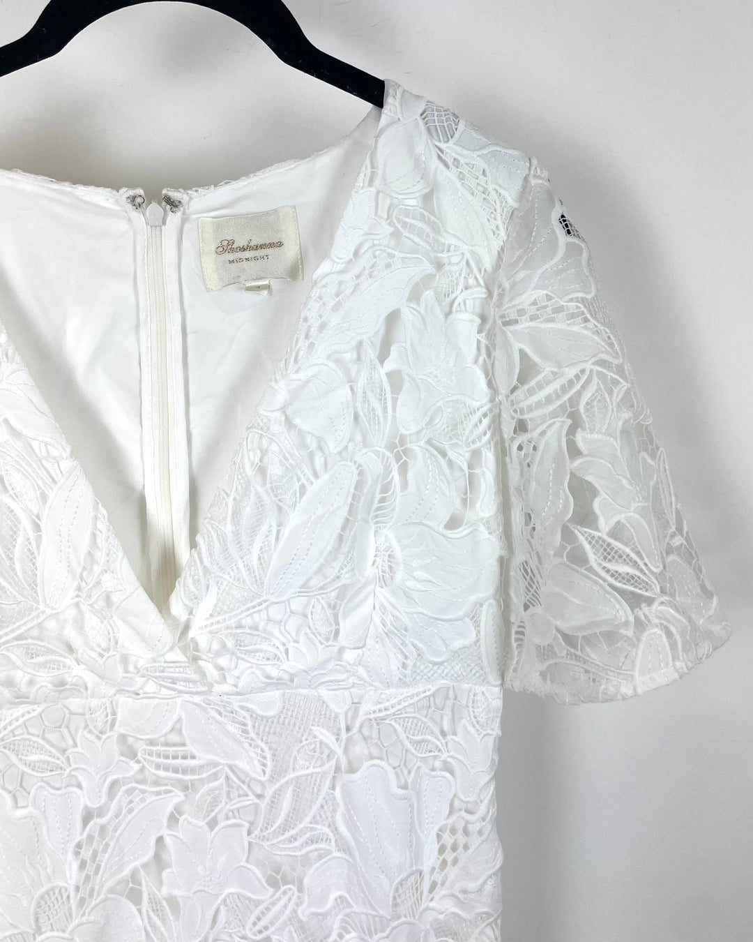 White Lace Short Sleeve Dress - Size 4