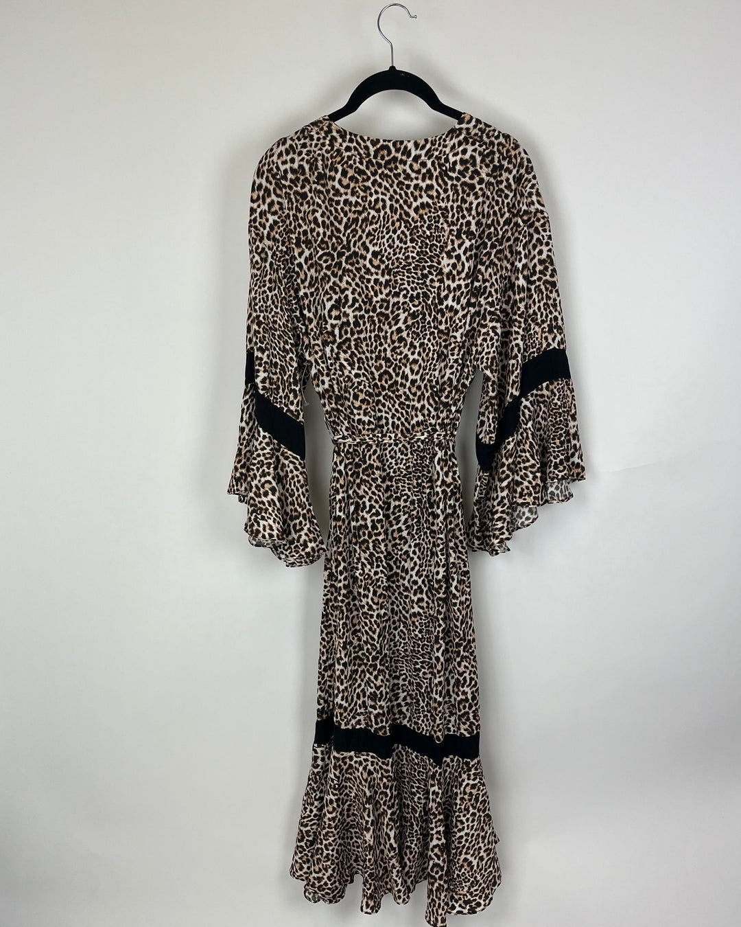 Lightweight Leopard Print Robe - Size 4/6