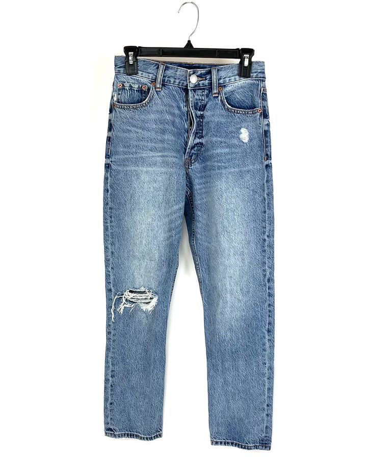 Aeropostale Medium Wash Ankle Straight Jeans - Size 2