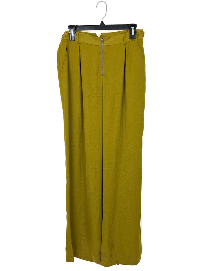 BCBG Olive Green Pants - Small