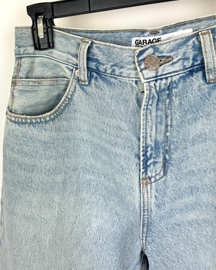 Garage Light Denim Barrel Jeans - Size 26