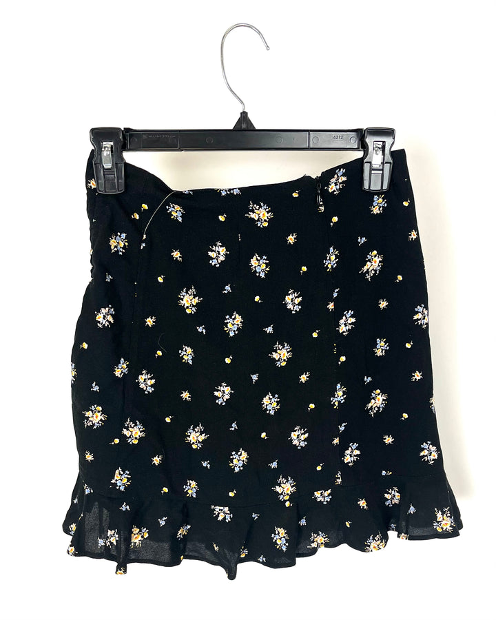 Forever 21 Black Skirt - Extra Small