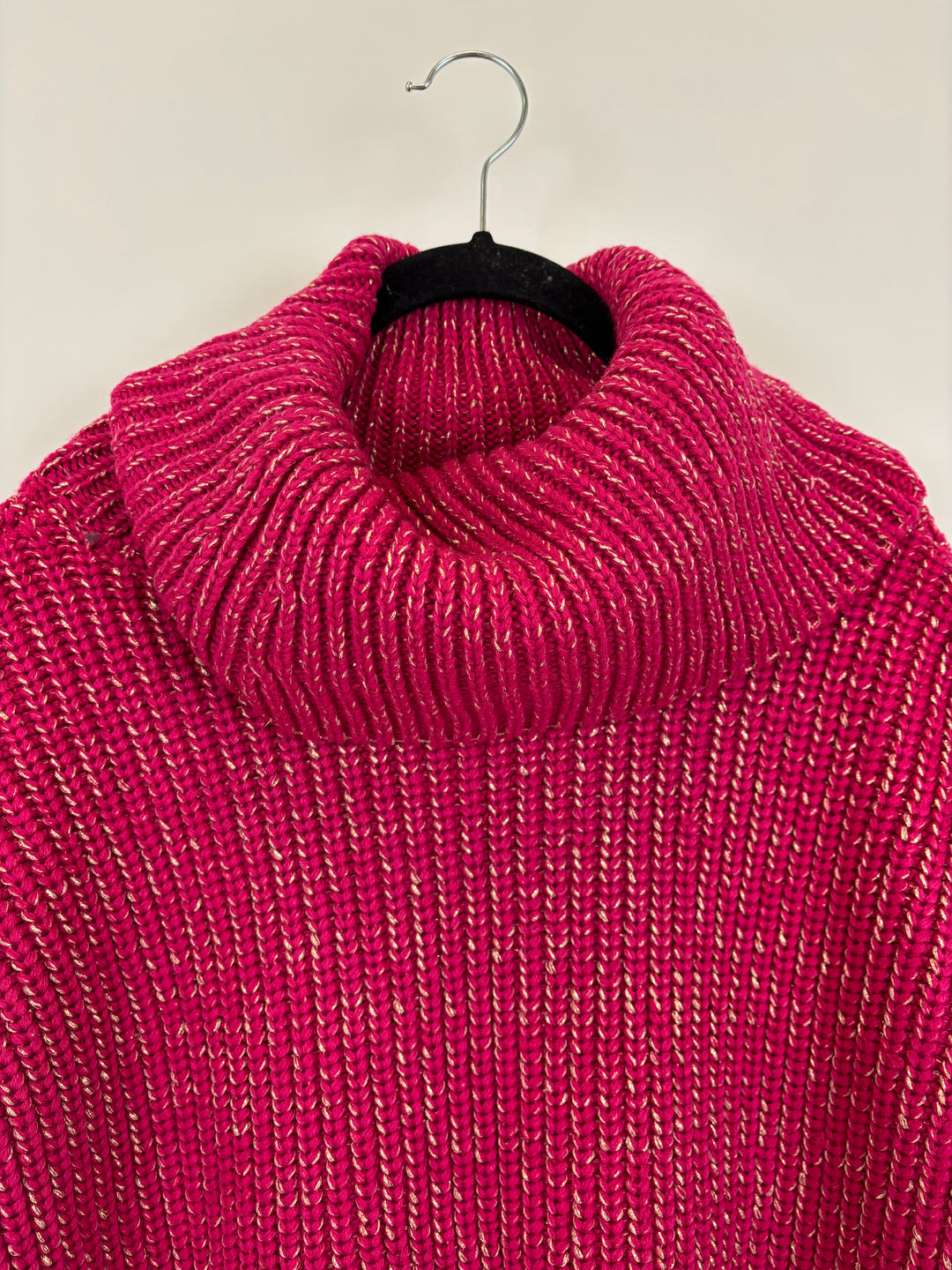 Magenta Pink And Gold Sleeveless Sweater - Size 4/6