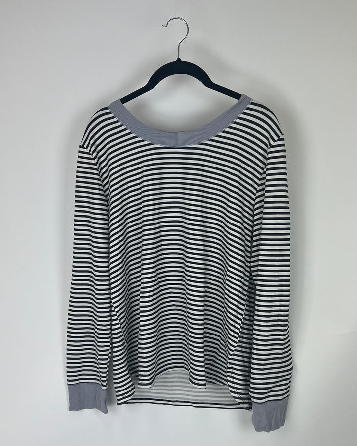 Black and White Striped Long Sleeve with Grey Trim - Small