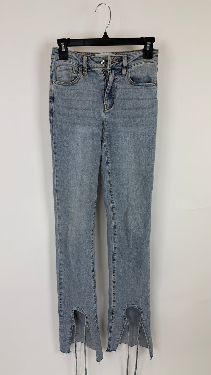 FashionNova Tie Hem Jeans - Size 0