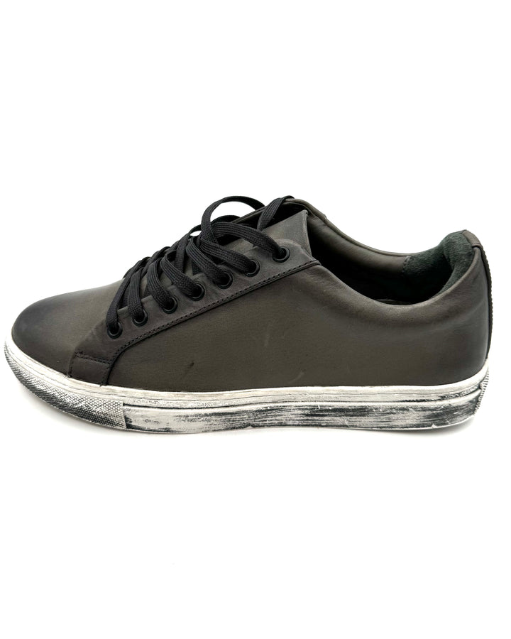 MENS Distressed Grey Leather Sneakers - Size 9