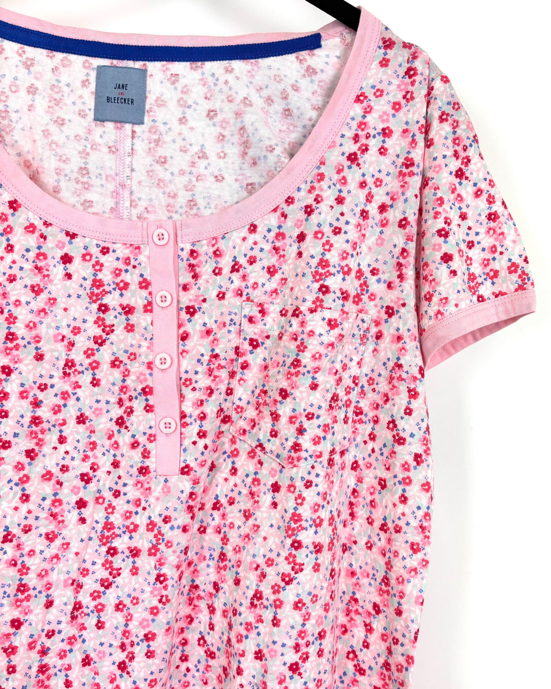 Light Pink Short Sleeve Floral Nightgown - Size 2/4