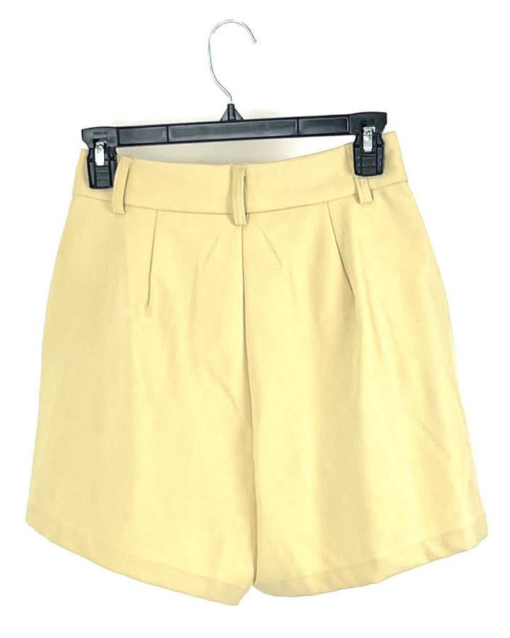 WeWoreWhat Tan Trouser Short - Size 0