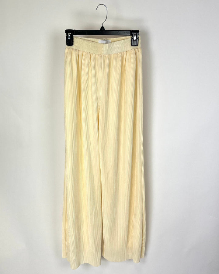 Superforme Cream Pants - Small