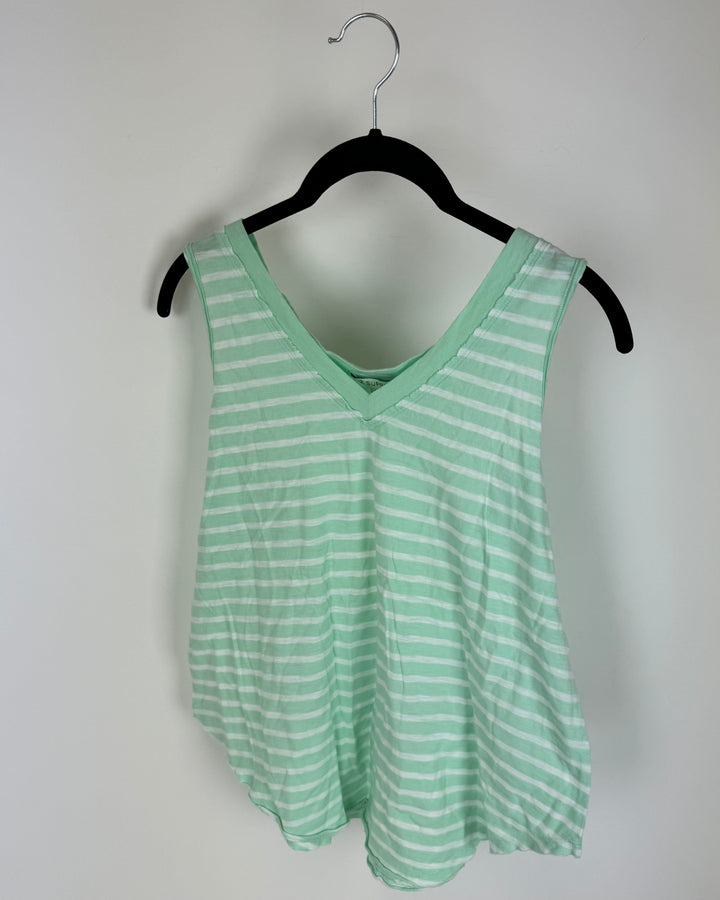 White And Mint Green Top - Size 2-4