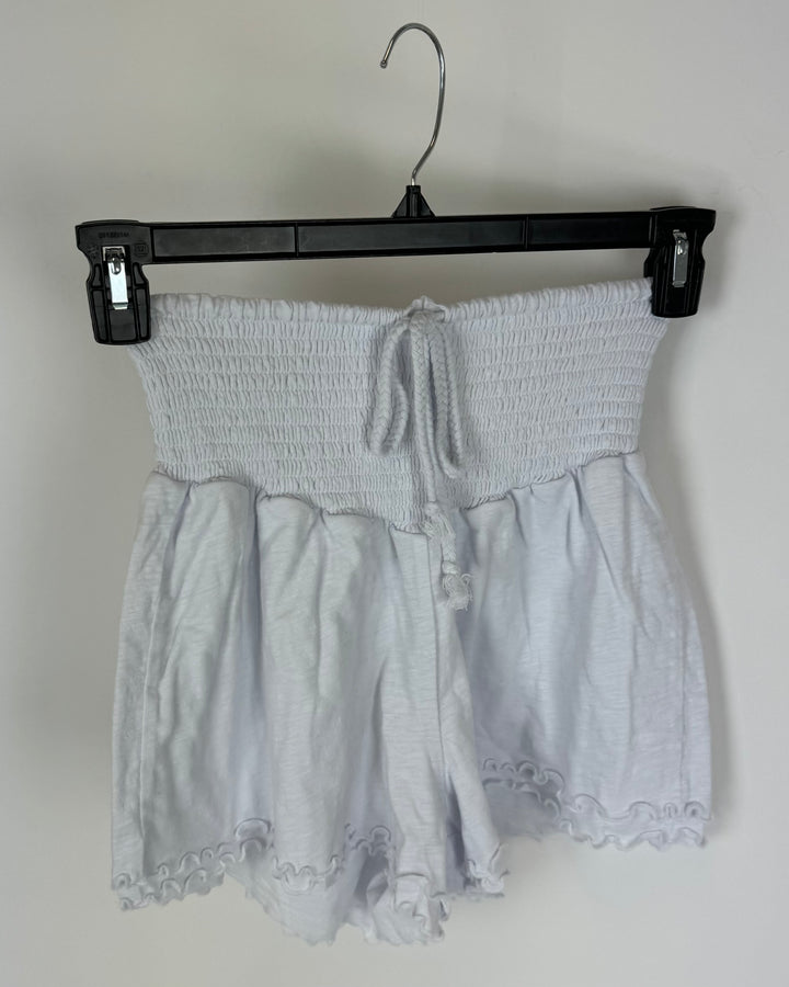 White Drop Waist Ruffled Shorts - Size 0/2