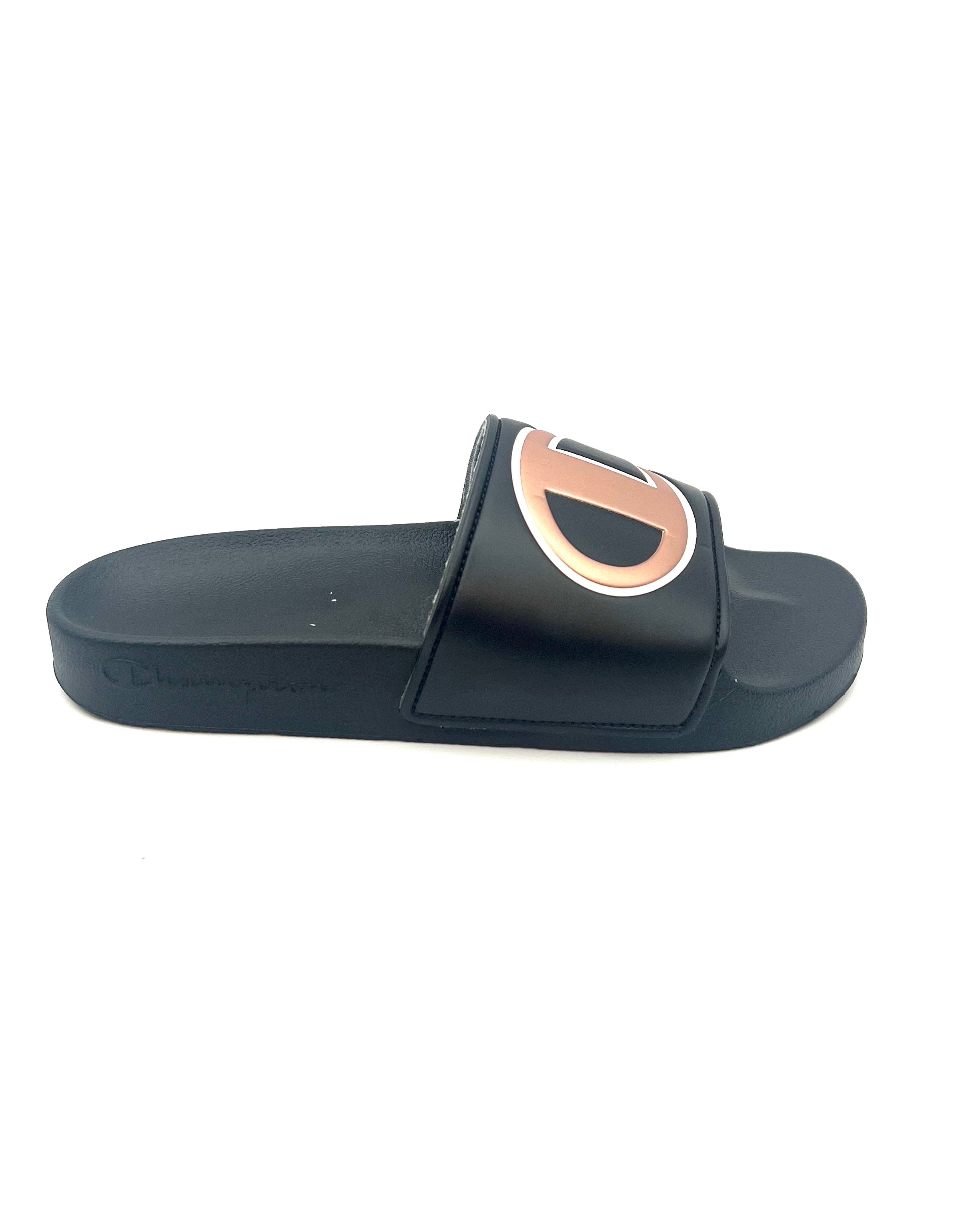 KIDS Black Sandals Size 4 The Fashion Foundation