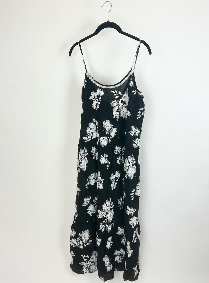 Black Sleeveless White Floral Night Gown - Size 8/10