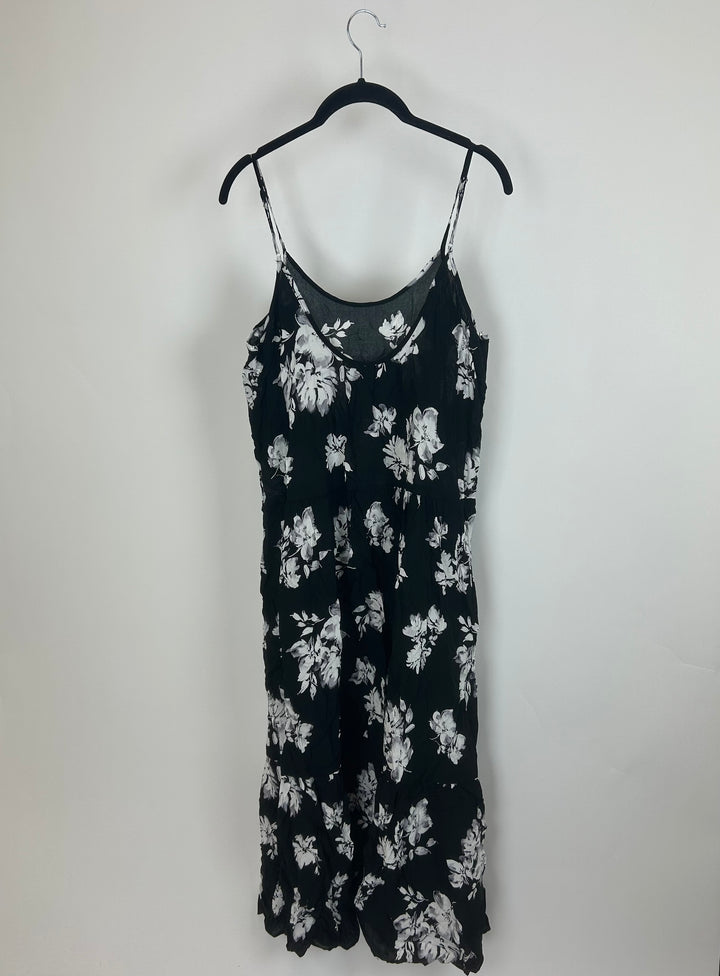 Black Sleeveless White Floral Night Gown - Size 8/10