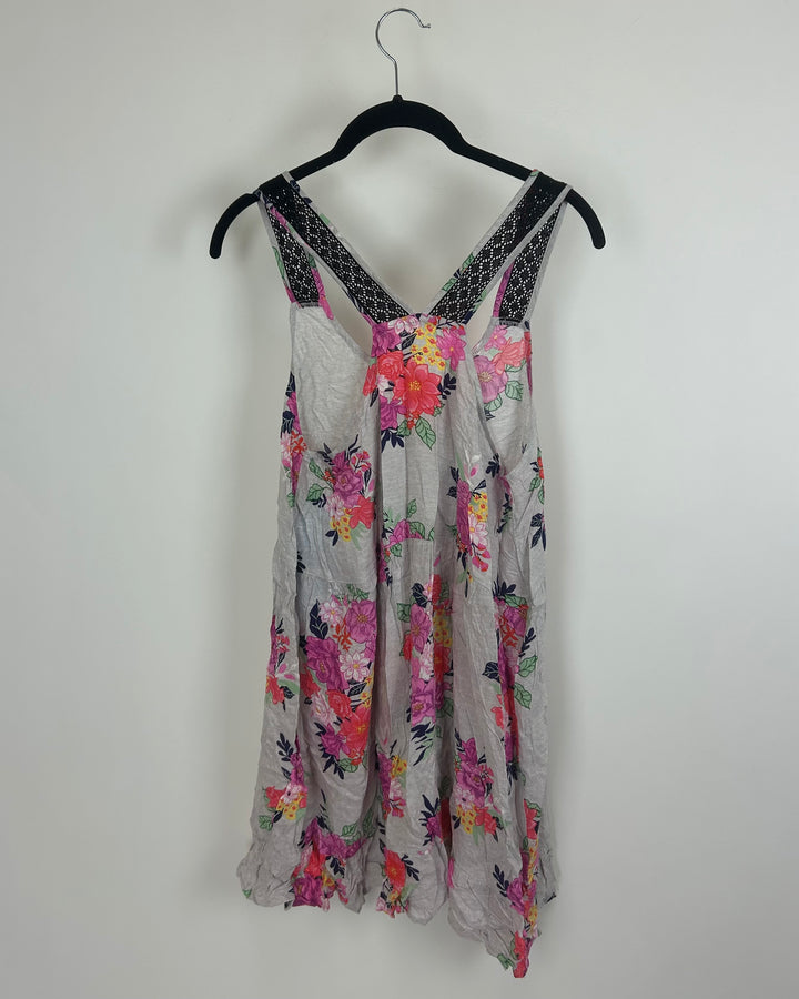 Grey Sleeveless Floral Nightgown - Size 2/4