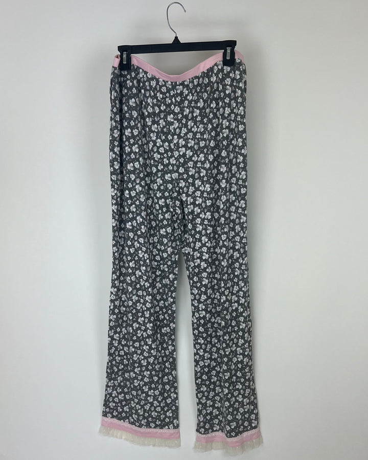 Light Gray Flower Print Pajama Pants - 1X