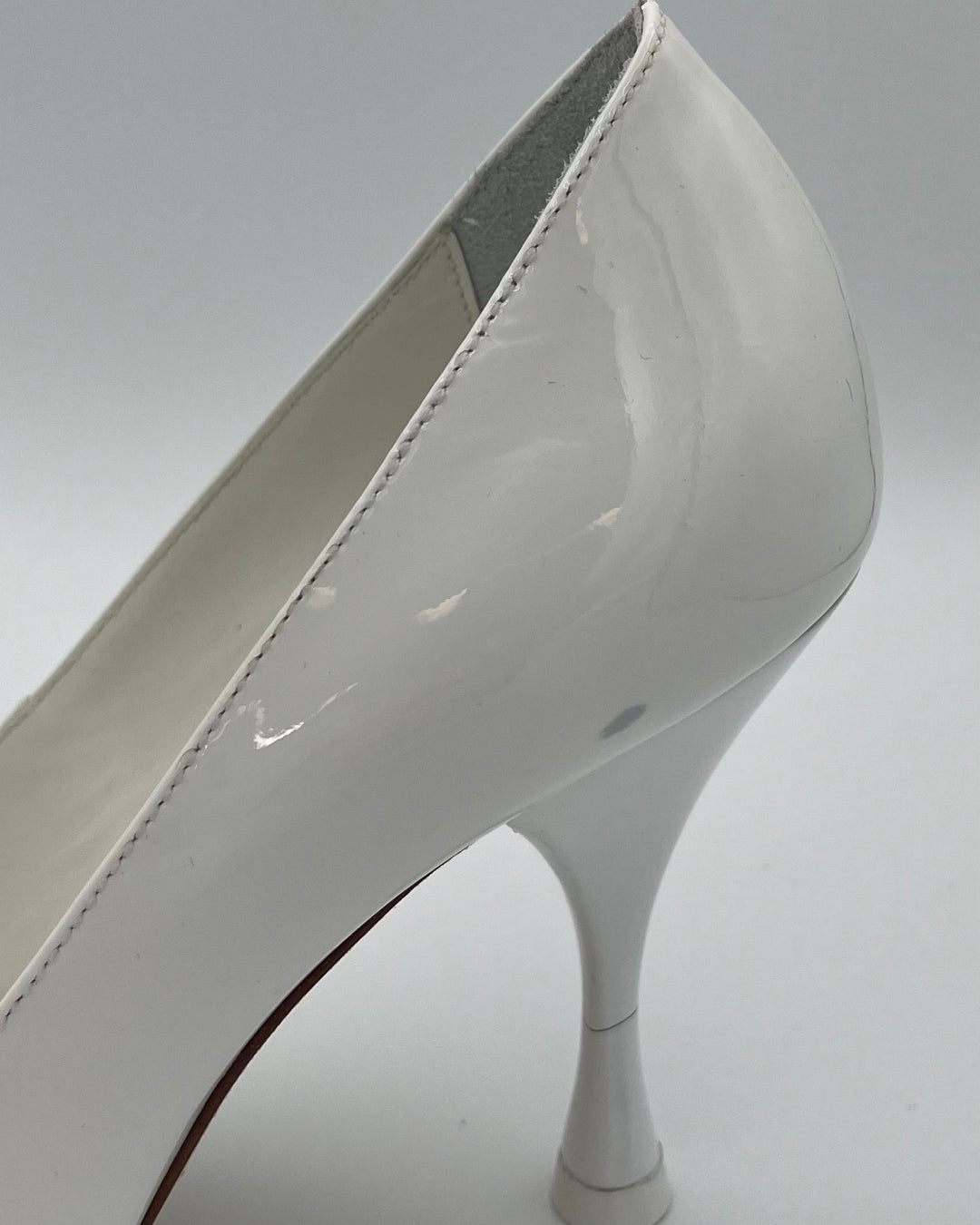 White Patent Leather Heel - Size 6.5