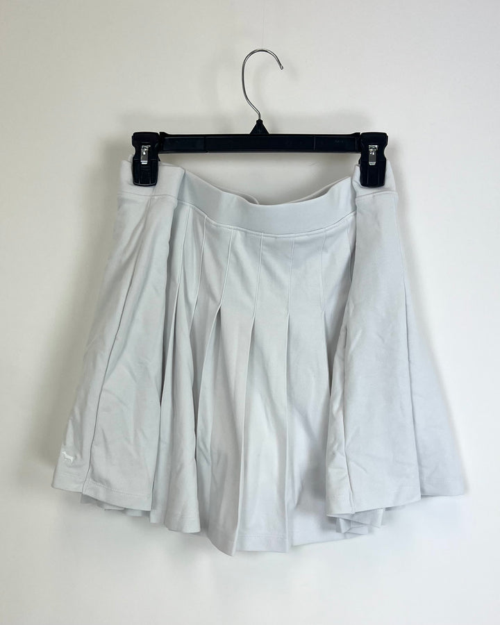 VS Pink White Pleated Skort - Extra Extra Large