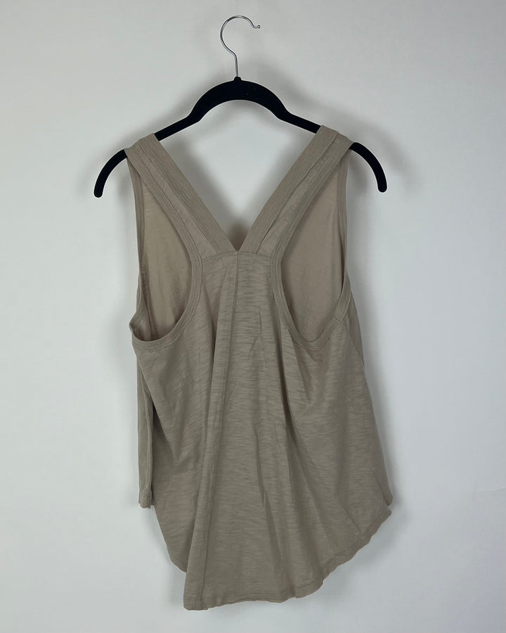 Beige Flowy V-Neck Tank Top - Size 4/6