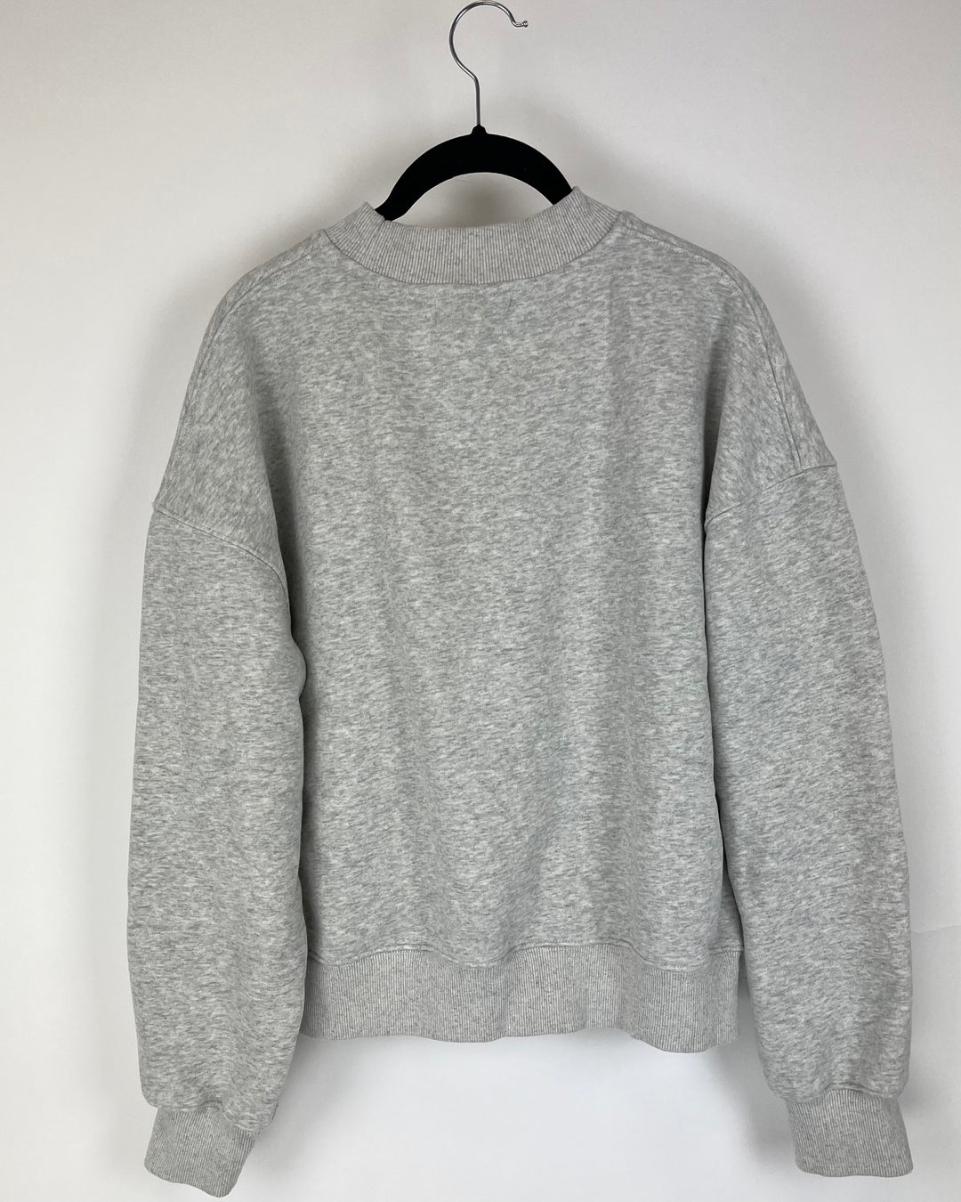 Gray Embossed "P" Crew Neck - Large/Extra Large