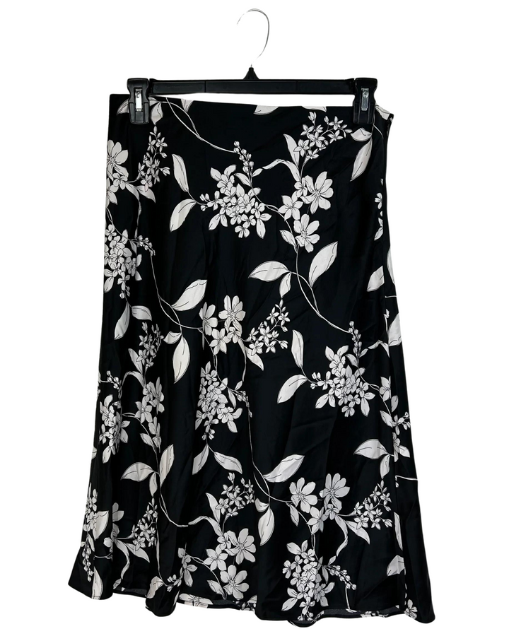 Black and White Floral Print Midi Skirt - Medium