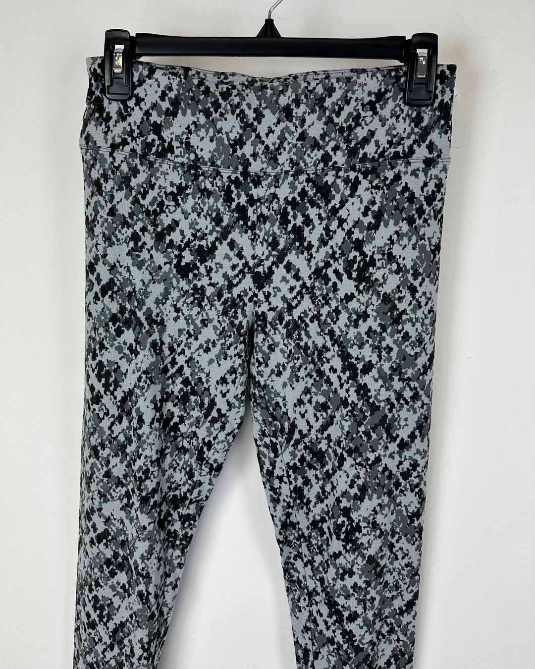 Grey And Black Printed Leggings - Small/Medium