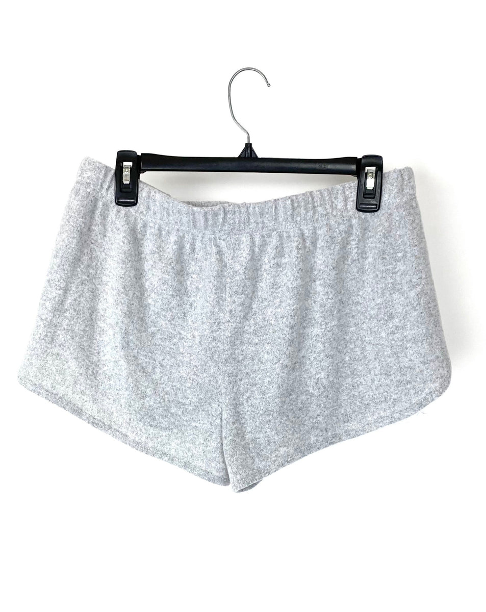 Heather Grey Shorts - Medium – The Fashion Foundation